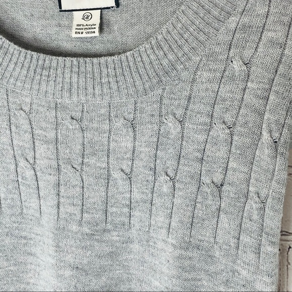 At Last Women’s Knitted Design Gray Long Top Med - Picture 4 of 9